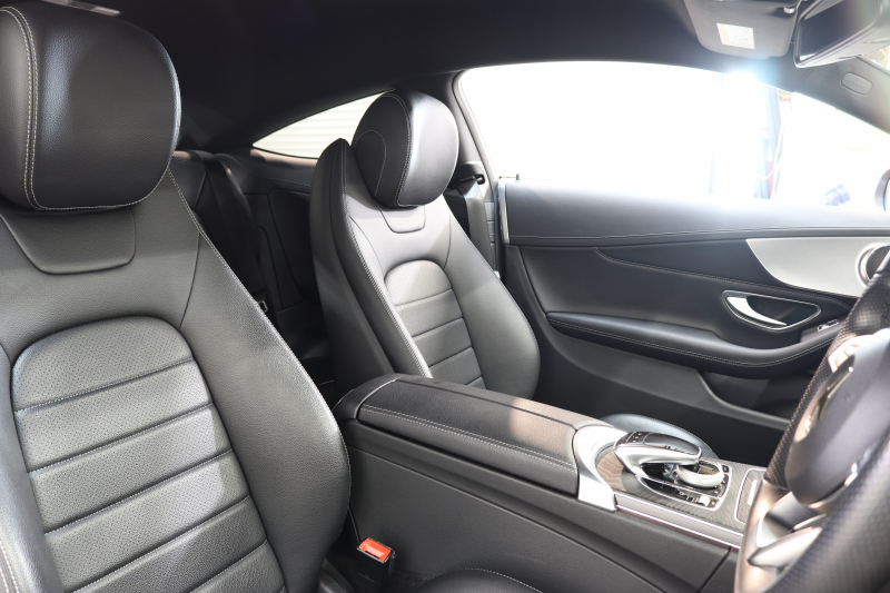 メルセデスベンツ Cクラス C180ｸｰﾍﾟ ｽﾎﾟｰﾂ ﾚｰﾀﾞｰｾｰﾌﾃｨPKG　ｷｰﾚｽｺﾞｰ 黒革 HDDﾅﾋﾞTV BT音楽 ﾊﾞｯｸｶﾒﾗ PTS LEDﾗｲﾄ AMGｴｱﾛ&18AW ﾀﾞｲﾅﾐｯｸｾﾚｸﾄ　2年保証