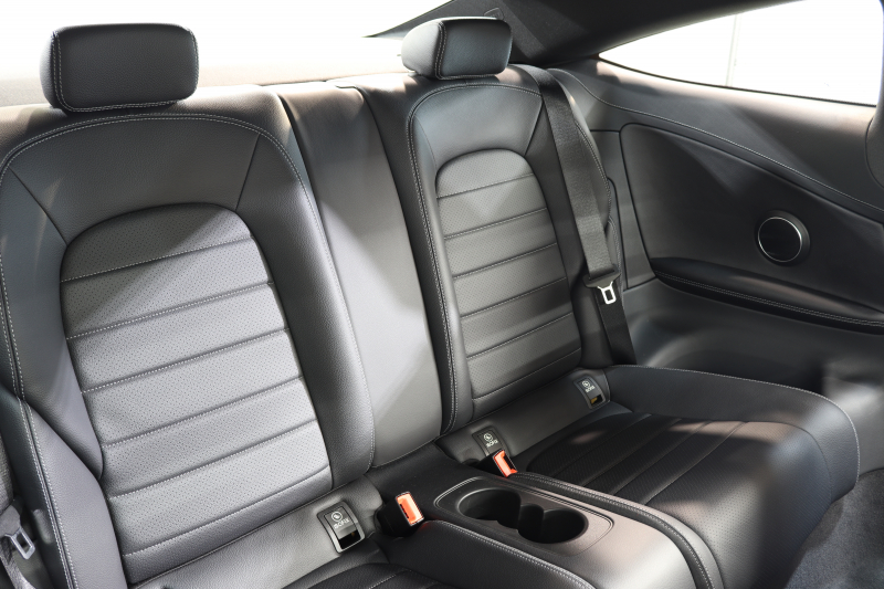 メルセデスベンツ Cクラス C180ｸｰﾍﾟ ｽﾎﾟｰﾂ ﾚｰﾀﾞｰｾｰﾌﾃｨPKG　ｷｰﾚｽｺﾞｰ 黒革 HDDﾅﾋﾞTV BT音楽 ﾊﾞｯｸｶﾒﾗ PTS LEDﾗｲﾄ AMGｴｱﾛ&18AW ﾀﾞｲﾅﾐｯｸｾﾚｸﾄ　2年保証