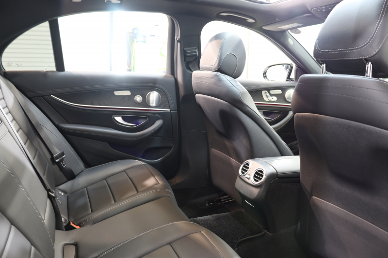 メルセデスベンツ Eクラス E200 AVG AMGﾗｲﾝ ｴｸｽｸﾙｰｼﾌﾞ&ﾚｰﾀﾞｰｾｰﾌﾃｨPKG　BSG搭載 中期 NEWｽﾃｱﾘﾝｸﾞ ｷｰﾚｽｺﾞｰ 黒本革 ﾊﾟﾉﾗﾏSR ﾍｯﾄﾞｱｯﾌﾟD HDDﾅﾋﾞTV ｽﾏﾎ連携 ﾌﾞﾙﾒｽﾀｰ 360ｶﾒﾗ PTS LEDﾗｲﾄ 自動ﾄﾗﾝｸ AMGｴｱﾛ&19AW ﾀﾞｲﾅﾐｯｸｾﾚｸﾄ 9AT　2年保証