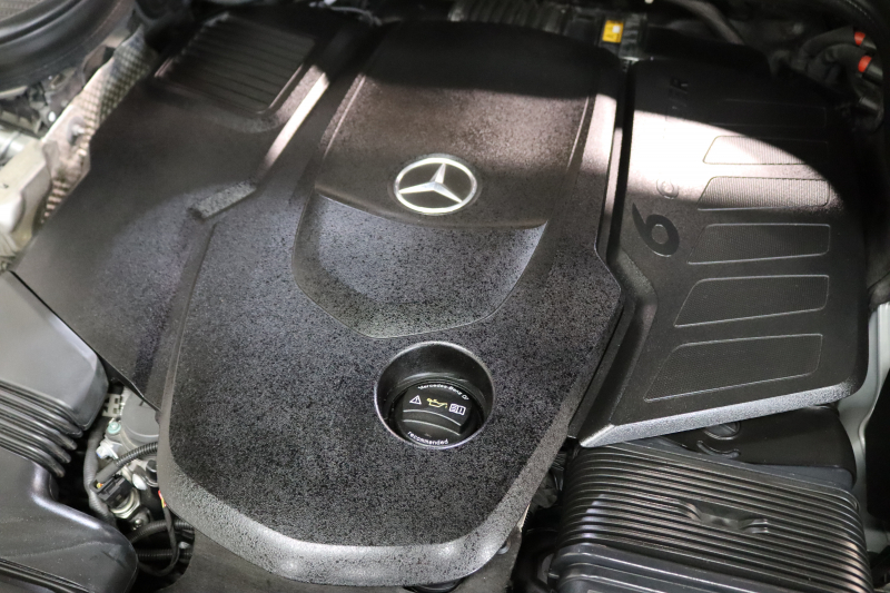 メルセデスベンツ GLE GLE400d 4MATIC ｽﾎﾟｰﾂ ﾚｰﾀﾞｰｾｰﾌﾃｨPKG　MEｺﾈｸﾄ ｷｰﾚｽｺﾞｰ 黒/白本革 ﾍﾞﾝﾁﾚｰﾀｰ ﾊﾟﾉﾗﾏSR HUD MBUXﾅﾋﾞTV BT音楽 ﾌﾞﾙﾒｽﾀｰ 360ｶﾒﾗ PTS LEDﾗｲﾄ 自動Rｹﾞｰﾄ ﾊﾝｽﾞﾌﾘｰA AMGｴｱﾛ&20AW ﾜｲﾔﾚｽ充電 9AT　2年保証