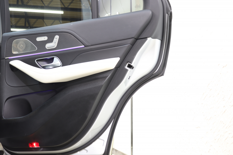 メルセデスベンツ GLE GLE400d 4MATIC ｽﾎﾟｰﾂ ﾚｰﾀﾞｰｾｰﾌﾃｨPKG　MEｺﾈｸﾄ ｷｰﾚｽｺﾞｰ 黒/白本革 ﾍﾞﾝﾁﾚｰﾀｰ ﾊﾟﾉﾗﾏSR HUD MBUXﾅﾋﾞTV BT音楽 ﾌﾞﾙﾒｽﾀｰ 360ｶﾒﾗ PTS LEDﾗｲﾄ 自動Rｹﾞｰﾄ ﾊﾝｽﾞﾌﾘｰA AMGｴｱﾛ&20AW ﾜｲﾔﾚｽ充電 9AT　2年保証