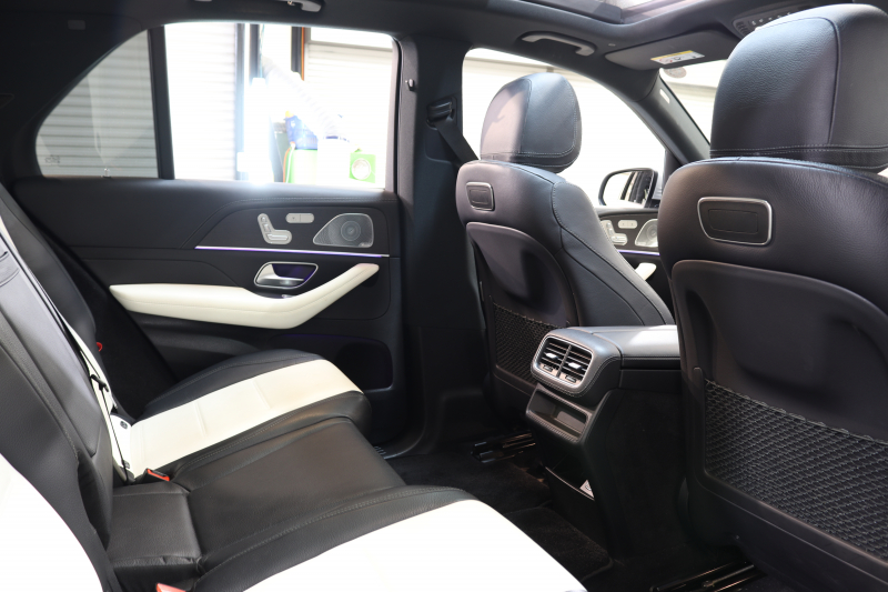 メルセデスベンツ GLE GLE400d 4MATIC ｽﾎﾟｰﾂ ﾚｰﾀﾞｰｾｰﾌﾃｨPKG　MEｺﾈｸﾄ ｷｰﾚｽｺﾞｰ 黒/白本革 ﾍﾞﾝﾁﾚｰﾀｰ ﾊﾟﾉﾗﾏSR HUD MBUXﾅﾋﾞTV BT音楽 ﾌﾞﾙﾒｽﾀｰ 360ｶﾒﾗ PTS LEDﾗｲﾄ 自動Rｹﾞｰﾄ ﾊﾝｽﾞﾌﾘｰA AMGｴｱﾛ&20AW ﾜｲﾔﾚｽ充電 9AT　2年保証