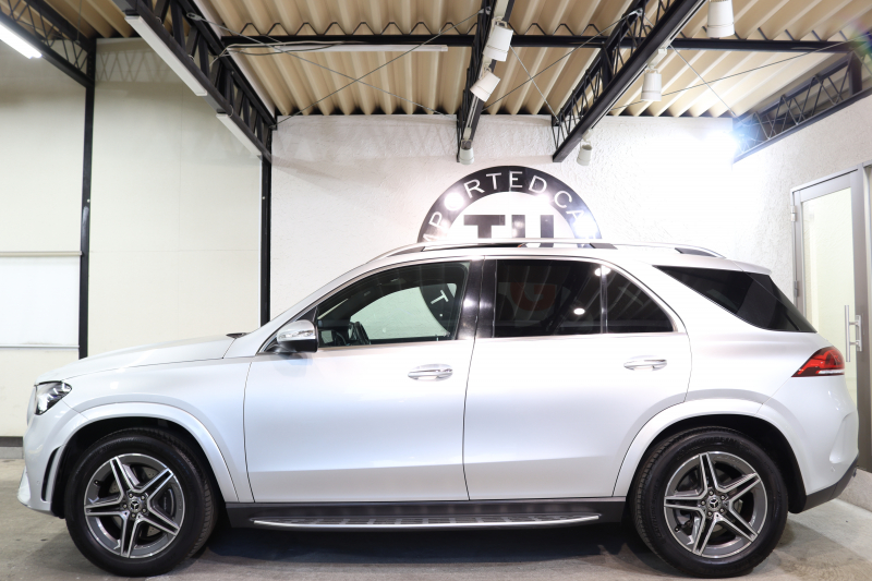 メルセデスベンツ GLE GLE400d 4MATIC ｽﾎﾟｰﾂ ﾚｰﾀﾞｰｾｰﾌﾃｨPKG　MEｺﾈｸﾄ ｷｰﾚｽｺﾞｰ 黒/白本革 ﾍﾞﾝﾁﾚｰﾀｰ ﾊﾟﾉﾗﾏSR HUD MBUXﾅﾋﾞTV BT音楽 ﾌﾞﾙﾒｽﾀｰ 360ｶﾒﾗ PTS LEDﾗｲﾄ 自動Rｹﾞｰﾄ ﾊﾝｽﾞﾌﾘｰA AMGｴｱﾛ&20AW ﾜｲﾔﾚｽ充電 9AT　2年保証