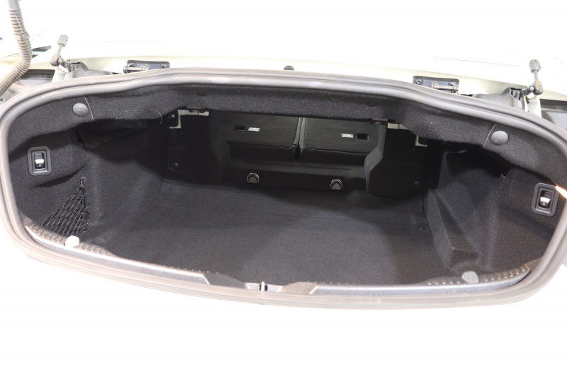 メルセデスベンツ Cクラス C180ｶﾌﾞﾘｵﾚ ｽﾎﾟｰﾂ ﾚｻﾞｰｴｸｽｸﾙｰｼﾌﾞ&ﾚｰﾀﾞｰｾｰﾌﾃｨPKG　後期最終 ｷｰﾚｽｺﾞｰ 白本革 ｴｱｽｶｰﾌ 青幌 ﾍｯﾄﾞｱｯﾌﾟD HDDﾅﾋﾞTV ｽﾏﾎ連携 ﾊﾞｯｸｶﾒﾗ PTS LEDﾗｲﾄ AMGｴｱﾛ&19AW ｴｱｻｽ 9AT　2年保証