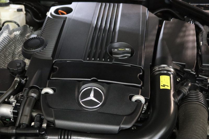 メルセデスベンツ SLKクラス SLK200ﾄﾚﾝﾄﾞ AMGｽﾎﾟｰﾂ&ﾚｰﾀﾞｰｾｰﾌﾃｨPKG　中期 黒本革 ｴｱｽｶｰﾌ ｶﾞﾗｽﾙｰﾌ HDDﾅﾋﾞTV BT音楽 DSRC ｷｾﾉﾝ AMGｴｱﾛ&18AW ﾄﾗﾝｸｽﾎﾟｲﾗｰ ｴｱｶﾞｲﾄﾞ　2年保証