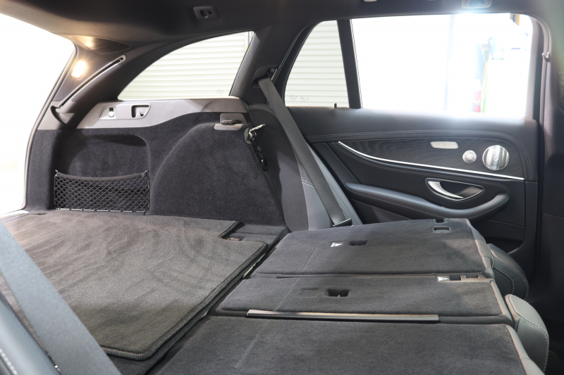 メルセデスベンツ Eクラス E200ｽﾃｰｼｮﾝﾜｺﾞﾝ ｽﾎﾟｰﾂ AMGﾗｲﾝｲﾝﾃﾘｱ&ｴｸｽｸﾙｰｼﾌﾞ&ﾚｰﾀﾞｰｾｰﾌﾃｨPKG　後期 ｷｰﾚｽｺﾞｰ 黒本革 ﾊﾟﾉﾗﾏSR ﾍｯﾄﾞｱｯﾌﾟD MBUXﾅﾋﾞTV&ARﾅﾋﾞ 360ｶﾒﾗ PTS LEDﾗｲﾄ 自動Rｹﾞｰﾄ AMGｴｱﾛ&19AW ﾀﾞｲﾅﾐｯｸS 9AT　2年保証