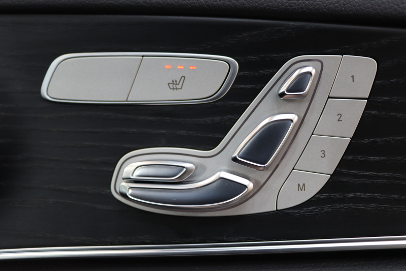 メルセデスベンツ Eクラス E200ｽﾃｰｼｮﾝﾜｺﾞﾝ ｽﾎﾟｰﾂ AMGﾗｲﾝｲﾝﾃﾘｱ&ｴｸｽｸﾙｰｼﾌﾞ&ﾚｰﾀﾞｰｾｰﾌﾃｨPKG　後期 ｷｰﾚｽｺﾞｰ 黒本革 ﾊﾟﾉﾗﾏSR ﾍｯﾄﾞｱｯﾌﾟD MBUXﾅﾋﾞTV&ARﾅﾋﾞ 360ｶﾒﾗ PTS LEDﾗｲﾄ 自動Rｹﾞｰﾄ AMGｴｱﾛ&19AW ﾀﾞｲﾅﾐｯｸS 9AT　2年保証