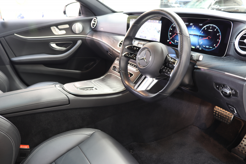 メルセデスベンツ Eクラス E200ｽﾃｰｼｮﾝﾜｺﾞﾝ ｽﾎﾟｰﾂ AMGﾗｲﾝｲﾝﾃﾘｱ&ｴｸｽｸﾙｰｼﾌﾞ&ﾚｰﾀﾞｰｾｰﾌﾃｨPKG　後期 ｷｰﾚｽｺﾞｰ 黒本革 ﾊﾟﾉﾗﾏSR ﾍｯﾄﾞｱｯﾌﾟD MBUXﾅﾋﾞTV&ARﾅﾋﾞ 360ｶﾒﾗ PTS LEDﾗｲﾄ 自動Rｹﾞｰﾄ AMGｴｱﾛ&19AW ﾀﾞｲﾅﾐｯｸS 9AT　2年保証