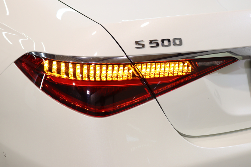 メルセデスベンツ Sクラス S500ﾛﾝｸﾞ 4MATIC AMGﾗｲﾝ&ﾚｰﾀﾞｰｾｰﾌﾃｨPKG　ISG搭載 ｷｰﾚｽｺﾞｰ 黒本革 全席Sﾋｰﾀｰ ﾍﾞﾝﾁﾚｰﾀ ﾏｯｻｰｼﾞ機能 ﾊﾟﾉﾗﾏSR ﾍｯﾄﾞｱｯﾌﾟD MBUX/ARﾅﾋﾞ TV ｽﾏﾎ連携 360ｶﾒﾗ PTS DIGITALﾗｲﾄ 自動ﾄﾗﾝｸ AMGｴｱﾛ&20AW ﾜｲﾔﾚｽ充電 ｴｱｻｽ 9AT Rｱｸｽﾙｽﾃｱ　2年保証