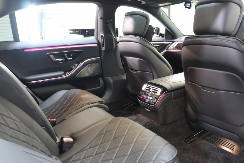 メルセデスベンツ Sクラス S500ﾛﾝｸﾞ 4MATIC AMGﾗｲﾝ&ﾚｰﾀﾞｰｾｰﾌﾃｨPKG　ISG搭載 ｷｰﾚｽｺﾞｰ 黒本革 全席Sﾋｰﾀｰ ﾍﾞﾝﾁﾚｰﾀ ﾏｯｻｰｼﾞ機能 ﾊﾟﾉﾗﾏSR ﾍｯﾄﾞｱｯﾌﾟD MBUX/ARﾅﾋﾞ TV ｽﾏﾎ連携 360ｶﾒﾗ PTS DIGITALﾗｲﾄ 自動ﾄﾗﾝｸ AMGｴｱﾛ&20AW ﾜｲﾔﾚｽ充電 ｴｱｻｽ 9AT Rｱｸｽﾙｽﾃｱ　2年保証