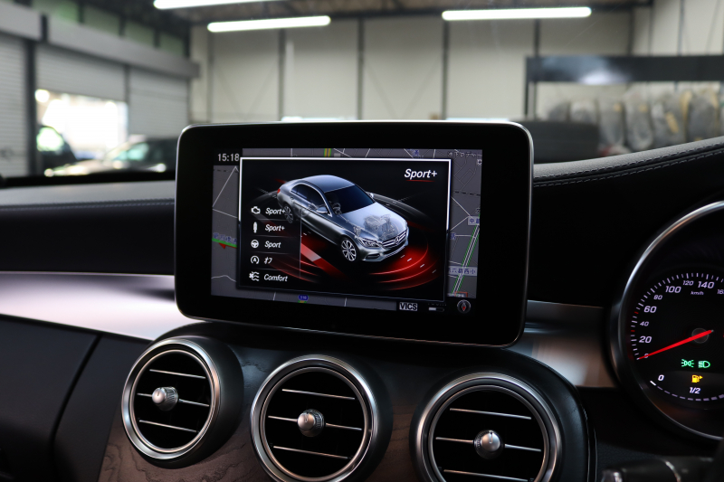 メルセデスベンツ Cクラス C200 AVG AMGﾗｲﾝ ﾚｰﾀﾞｰｾｰﾌﾃｨPKG　1ｵｰﾅｰ ｷｰﾚｽｺﾞｰ 黒革 HDDﾅﾋﾞTV BT音楽 ﾊﾞｯｸｶﾒﾗ PTS LEDﾗｲﾄ AMGｴｱﾛ&18AW ﾀﾞｲﾅﾐｯｸS　2年保証