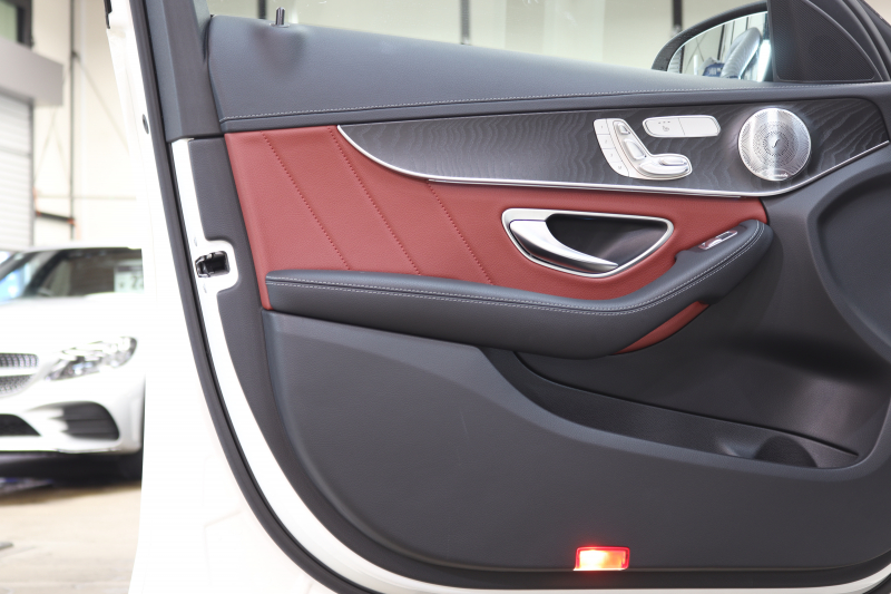 AMG Cクラス C43 4MATIC ｴｸｽｸﾙｰｼﾌﾞ&ﾚｰﾀﾞｰｾｰﾌﾃｨPKG　ｷｰﾚｽｺﾞｰ 赤本革 ﾊﾟﾉﾗﾏSR HDDﾅﾋﾞTV BT音楽 ﾌﾞﾙﾒｽﾀｰ ﾊﾞｯｸｶﾒﾗ PTS LEDﾗｲﾄ ﾊﾝｽﾞﾌﾘｰA AMG専用装備&ﾁｭｰﾆﾝｸﾞﾀﾞｲﾅﾐｯｸｾﾚｸﾄ 9AT　2年保証