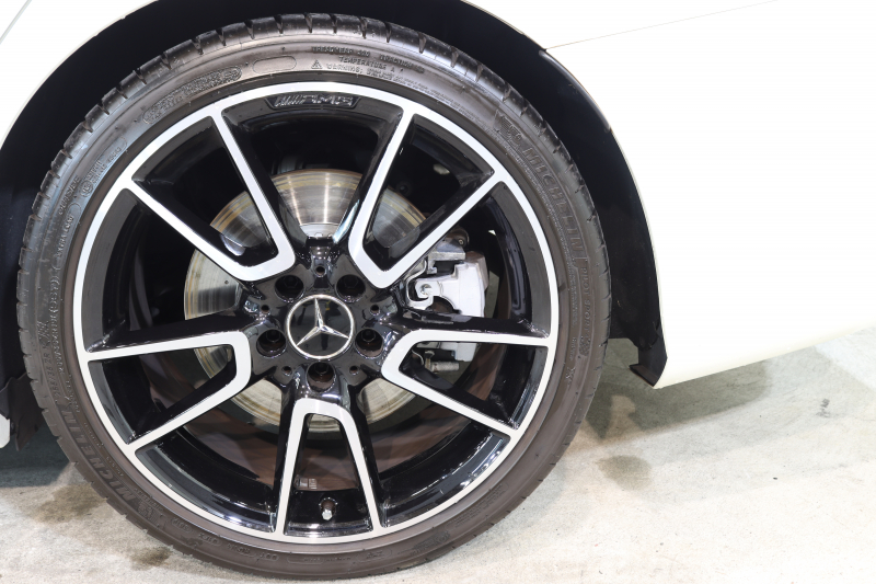 AMG Cクラス C43 4MATIC ｴｸｽｸﾙｰｼﾌﾞ&ﾚｰﾀﾞｰｾｰﾌﾃｨPKG　ｷｰﾚｽｺﾞｰ 赤本革 ﾊﾟﾉﾗﾏSR HDDﾅﾋﾞTV BT音楽 ﾌﾞﾙﾒｽﾀｰ ﾊﾞｯｸｶﾒﾗ PTS LEDﾗｲﾄ ﾊﾝｽﾞﾌﾘｰA AMG専用装備&ﾁｭｰﾆﾝｸﾞﾀﾞｲﾅﾐｯｸｾﾚｸﾄ 9AT　2年保証