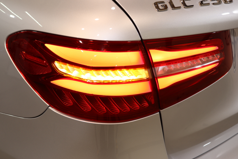 メルセデスベンツ GLC GLC250 4MATIC ｽﾎﾟｰﾂ 本革仕様 ｷｰﾚｽｺﾞｰ 黒本革 ﾊﾟﾉﾗﾏSR ﾍｯﾄﾞｱｯﾌﾟD HDDﾅﾋﾞTV BT音楽 ﾌﾞﾙﾒｽﾀｰ 360ｶﾒﾗ PTS LEDﾗｲﾄ ﾊﾝｽﾞﾌﾘｰA AMGｴｱﾛ&19AW ﾀﾞｲﾅﾐｯｸｾﾚｸﾄ 9AT　2年保証