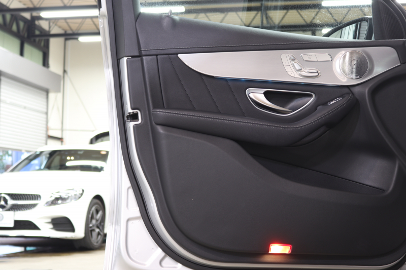 メルセデスベンツ GLC GLC250 4MATIC ｽﾎﾟｰﾂ 本革仕様 ｷｰﾚｽｺﾞｰ 黒本革 ﾊﾟﾉﾗﾏSR ﾍｯﾄﾞｱｯﾌﾟD HDDﾅﾋﾞTV BT音楽 ﾌﾞﾙﾒｽﾀｰ 360ｶﾒﾗ PTS LEDﾗｲﾄ ﾊﾝｽﾞﾌﾘｰA AMGｴｱﾛ&19AW ﾀﾞｲﾅﾐｯｸｾﾚｸﾄ 9AT　2年保証