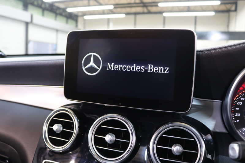 メルセデスベンツ GLC GLC250 4MATIC ｽﾎﾟｰﾂ 本革仕様 ｷｰﾚｽｺﾞｰ 黒本革 ﾊﾟﾉﾗﾏSR ﾍｯﾄﾞｱｯﾌﾟD HDDﾅﾋﾞTV BT音楽 ﾌﾞﾙﾒｽﾀｰ 360ｶﾒﾗ PTS LEDﾗｲﾄ ﾊﾝｽﾞﾌﾘｰA AMGｴｱﾛ&19AW ﾀﾞｲﾅﾐｯｸｾﾚｸﾄ 9AT　2年保証