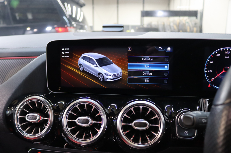 メルセデスベンツ Bクラス B180 AMGﾗｲﾝ AMGﾚｻﾞｰｴｸｽｸﾙｰｼﾌﾞ&ｱﾄﾞﾊﾞﾝｽﾄﾞ&ﾅﾋﾞｹﾞｰｼｮﾝ&ﾚｰﾀﾞｰｾｰﾌﾃｨPKG　ｷｰﾚｽｺﾞｰ 赤/黒本革 ﾊﾟﾉﾗﾏSR ﾍｯﾄﾞｱｯﾌﾟD MBUXﾅﾋﾞTV BT音楽 360ｶﾒﾗ PTS LEDﾗｲﾄ 自動Rｹﾞｰﾄ ﾊﾝｽﾞﾌﾘｰA AMGｴｱﾛ&18AW ﾜｲﾔﾚｽ充電 7AT　2年保証