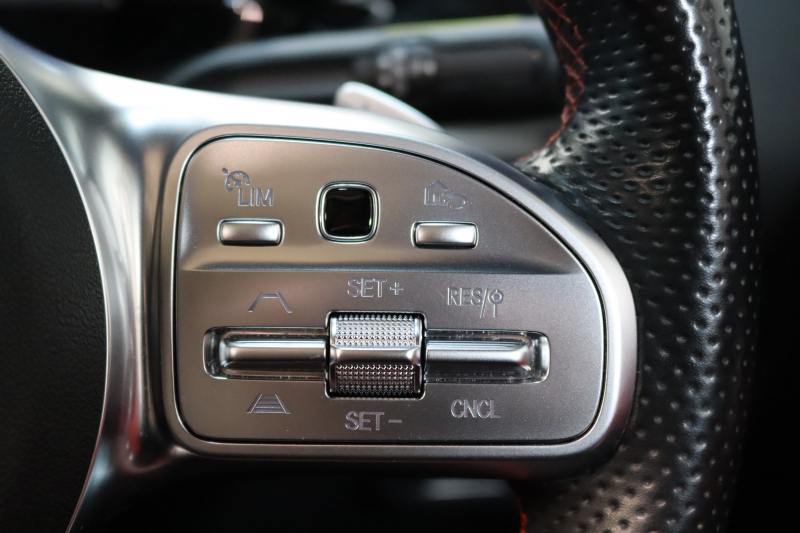 メルセデスベンツ Bクラス B180 AMGﾗｲﾝ AMGﾚｻﾞｰｴｸｽｸﾙｰｼﾌﾞ&ｱﾄﾞﾊﾞﾝｽﾄﾞ&ﾅﾋﾞｹﾞｰｼｮﾝ&ﾚｰﾀﾞｰｾｰﾌﾃｨPKG　ｷｰﾚｽｺﾞｰ 赤/黒本革 ﾊﾟﾉﾗﾏSR ﾍｯﾄﾞｱｯﾌﾟD MBUXﾅﾋﾞTV BT音楽 360ｶﾒﾗ PTS LEDﾗｲﾄ 自動Rｹﾞｰﾄ ﾊﾝｽﾞﾌﾘｰA AMGｴｱﾛ&18AW ﾜｲﾔﾚｽ充電 7AT　2年保証