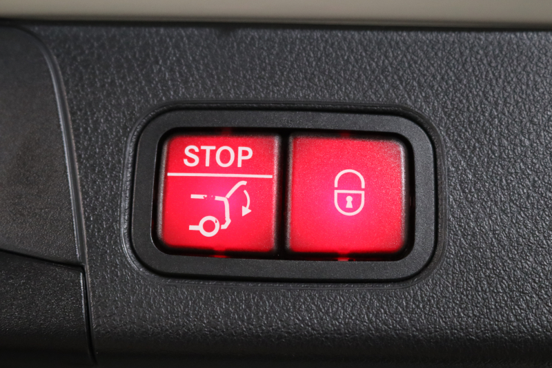 メルセデスベンツ Bクラス B180 AMGﾗｲﾝ AMGﾚｻﾞｰｴｸｽｸﾙｰｼﾌﾞ&ｱﾄﾞﾊﾞﾝｽﾄﾞ&ﾅﾋﾞｹﾞｰｼｮﾝ&ﾚｰﾀﾞｰｾｰﾌﾃｨPKG　ｷｰﾚｽｺﾞｰ 赤/黒本革 ﾊﾟﾉﾗﾏSR ﾍｯﾄﾞｱｯﾌﾟD MBUXﾅﾋﾞTV BT音楽 360ｶﾒﾗ PTS LEDﾗｲﾄ 自動Rｹﾞｰﾄ ﾊﾝｽﾞﾌﾘｰA AMGｴｱﾛ&18AW ﾜｲﾔﾚｽ充電 7AT　2年保証