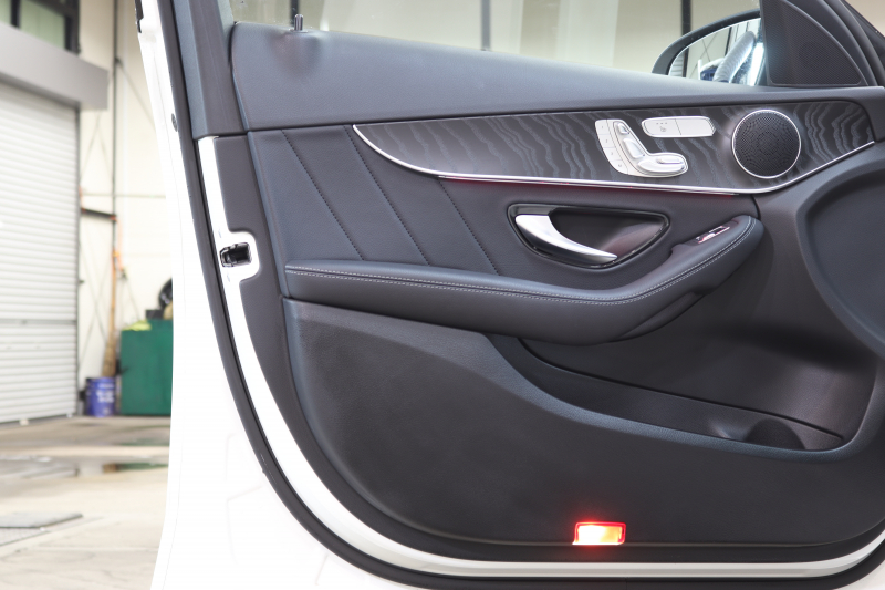 メルセデスベンツ Cクラス C200ｽﾃｰｼｮﾝﾜｺﾞﾝ ﾛｰﾚｳｽｴﾃﾞｨｼｮﾝ ｽﾎﾟｰﾂﾌﾟﾗｽ&ﾚｰﾀﾞｰｾｰﾌﾃｨPKG　特別仕様車 BSG搭載 後期最終ﾓﾃﾞﾙ 1ｵｰﾅｰ ｷｰﾚｽｺﾞｰ 黒革 ﾍｯﾄﾞｱｯﾌﾟD HDDﾅﾋﾞTV ｽﾏﾎ連携 ﾊﾞｯｸｶﾒﾗ PTS LEDﾗｲﾄ ﾊﾝｽﾞﾌﾘｰA AMGｴｱﾛ&18AW ﾜｲﾔﾚｽ充電 9AT　2年保証