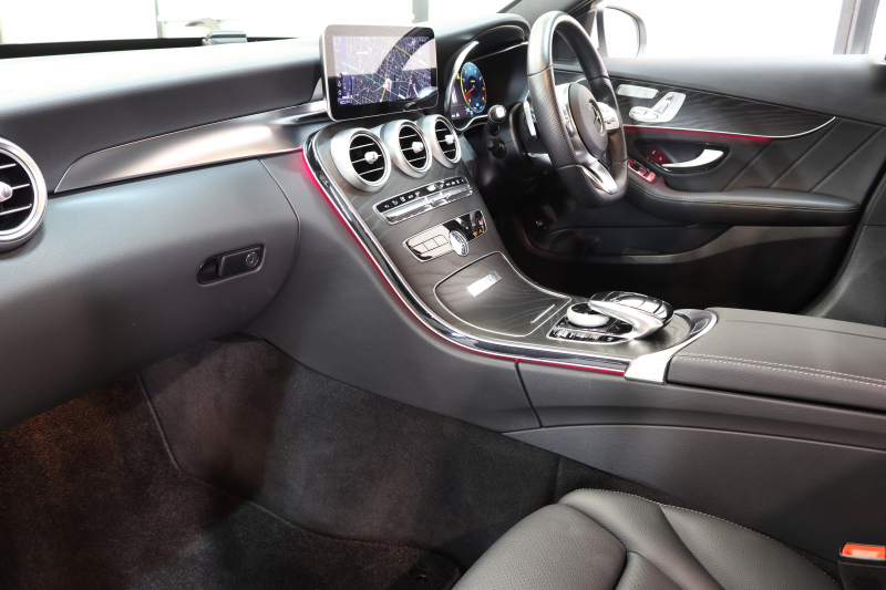 メルセデスベンツ Cクラス C200ｽﾃｰｼｮﾝﾜｺﾞﾝ ﾛｰﾚｳｽｴﾃﾞｨｼｮﾝ ｽﾎﾟｰﾂﾌﾟﾗｽ&ﾚｰﾀﾞｰｾｰﾌﾃｨPKG　特別仕様車 BSG搭載 後期最終ﾓﾃﾞﾙ 1ｵｰﾅｰ ｷｰﾚｽｺﾞｰ 黒革 ﾍｯﾄﾞｱｯﾌﾟD HDDﾅﾋﾞTV ｽﾏﾎ連携 ﾊﾞｯｸｶﾒﾗ PTS LEDﾗｲﾄ ﾊﾝｽﾞﾌﾘｰA AMGｴｱﾛ&18AW ﾜｲﾔﾚｽ充電 9AT　2年保証