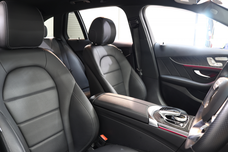 メルセデスベンツ Cクラス C200ｽﾃｰｼｮﾝﾜｺﾞﾝ ﾛｰﾚｳｽｴﾃﾞｨｼｮﾝ ｽﾎﾟｰﾂﾌﾟﾗｽ&ﾚｰﾀﾞｰｾｰﾌﾃｨPKG　特別仕様車 BSG搭載 後期最終ﾓﾃﾞﾙ 1ｵｰﾅｰ ｷｰﾚｽｺﾞｰ 黒革 ﾍｯﾄﾞｱｯﾌﾟD HDDﾅﾋﾞTV ｽﾏﾎ連携 ﾊﾞｯｸｶﾒﾗ PTS LEDﾗｲﾄ ﾊﾝｽﾞﾌﾘｰA AMGｴｱﾛ&18AW ﾜｲﾔﾚｽ充電 9AT　2年保証