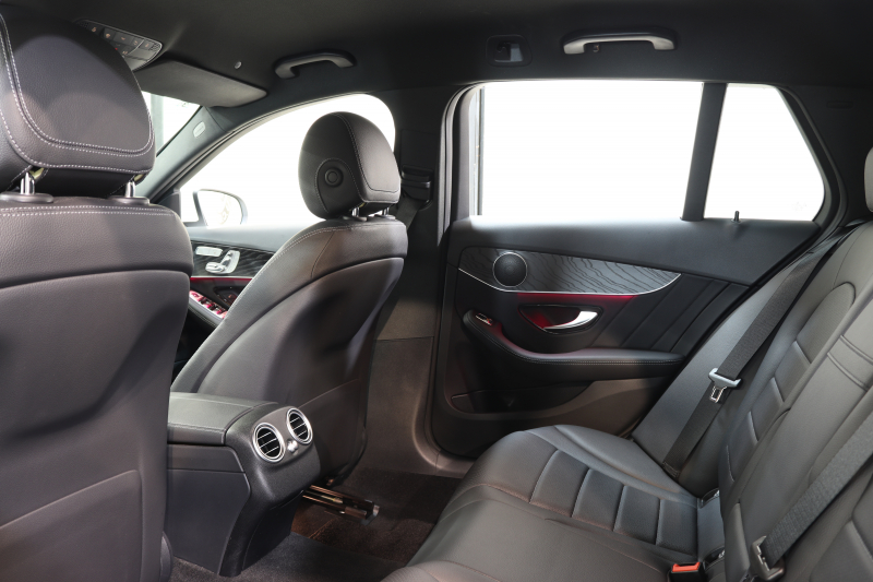 メルセデスベンツ Cクラス C200ｽﾃｰｼｮﾝﾜｺﾞﾝ ﾛｰﾚｳｽｴﾃﾞｨｼｮﾝ ｽﾎﾟｰﾂﾌﾟﾗｽ&ﾚｰﾀﾞｰｾｰﾌﾃｨPKG　特別仕様車 BSG搭載 後期最終ﾓﾃﾞﾙ 1ｵｰﾅｰ ｷｰﾚｽｺﾞｰ 黒革 ﾍｯﾄﾞｱｯﾌﾟD HDDﾅﾋﾞTV ｽﾏﾎ連携 ﾊﾞｯｸｶﾒﾗ PTS LEDﾗｲﾄ ﾊﾝｽﾞﾌﾘｰA AMGｴｱﾛ&18AW ﾜｲﾔﾚｽ充電 9AT　2年保証