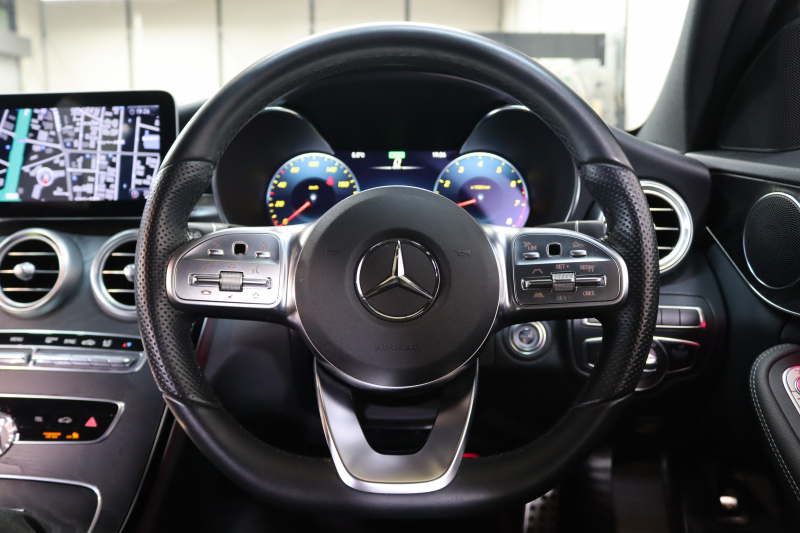 メルセデスベンツ Cクラス C200ｽﾃｰｼｮﾝﾜｺﾞﾝ ﾛｰﾚｳｽｴﾃﾞｨｼｮﾝ ｽﾎﾟｰﾂﾌﾟﾗｽ&ﾚｰﾀﾞｰｾｰﾌﾃｨPKG　特別仕様車 BSG搭載 後期最終ﾓﾃﾞﾙ 1ｵｰﾅｰ ｷｰﾚｽｺﾞｰ 黒革 ﾍｯﾄﾞｱｯﾌﾟD HDDﾅﾋﾞTV ｽﾏﾎ連携 ﾊﾞｯｸｶﾒﾗ PTS LEDﾗｲﾄ ﾊﾝｽﾞﾌﾘｰA AMGｴｱﾛ&18AW ﾜｲﾔﾚｽ充電 9AT　2年保証