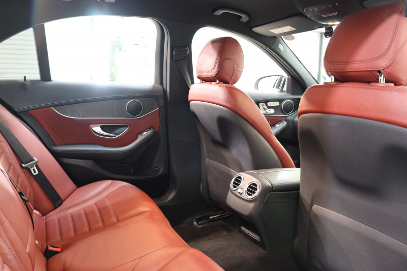 メルセデスベンツ Cクラス C200 AVG AMGﾗｲﾝ ﾚｻﾞｰｴｸｽｸﾙｰｼﾌﾞ&ﾚｰﾀﾞｰｾｰﾌﾃｨPKG　1ｵｰﾅｰ ｷｰﾚｽｺﾞｰ 赤本革 ﾍｯﾄﾞｱｯﾌﾟD HDDﾅﾋﾞTV BT音楽 ﾊﾞｯｸｶﾒﾗ PTS LEDﾗｲﾄ ﾊﾝｽﾞﾌﾘｰA AMGｴｱﾛ&18AW ﾀﾞｲﾅﾐｯｸS ｴｱｻｽ　2年保証