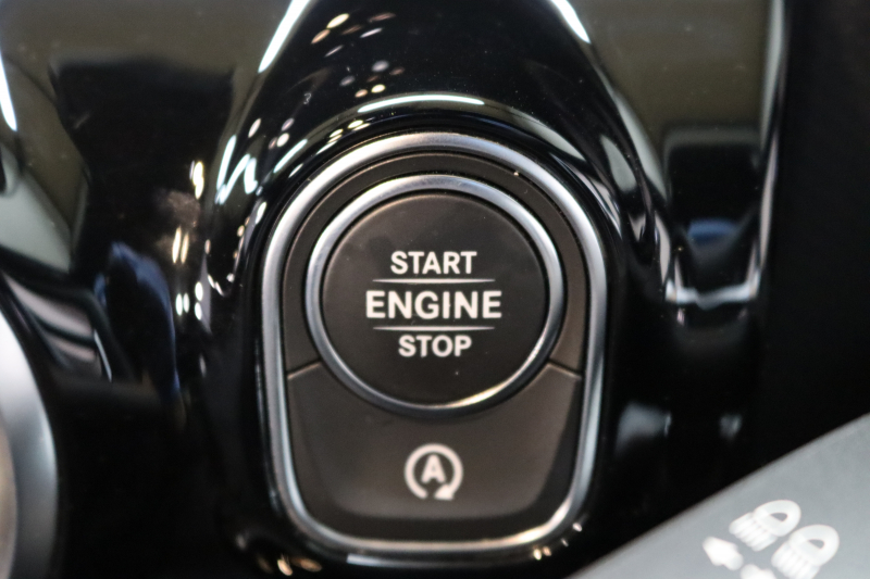 メルセデスベンツ Aクラス A180ｽﾀｲﾙ AMGﾗｲﾝ AMGﾚｻﾞｰｴｸｽｸﾙｰｼﾌﾞ&ｱﾄﾞﾊﾞﾝｽﾄﾞ&ﾅﾋﾞｹﾞｰｼｮﾝ&ﾚｰﾀﾞｰｾｰﾌﾃｨPKG　ｷｰﾚｽｺﾞｰ 灰/黒本革 ﾊﾟﾉﾗﾏSR HUD MBUXﾅﾋﾞTV BT音楽 ｱﾄﾞﾊﾞﾝｽﾄﾞｻｳﾝﾄﾞ 360ｶﾒﾗ PTS LEDﾗｲﾄ AMGｴｱﾛ&18AW ﾜｲﾔﾚｽ充電 希少色ﾓﾊｰﾍﾞｼﾙﾊﾞｰ　2年保証