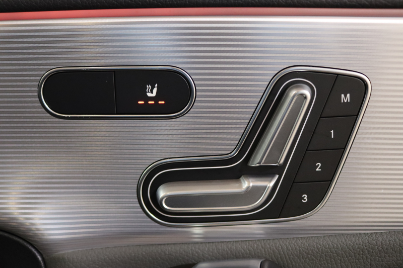 メルセデスベンツ Aクラス A180ｽﾀｲﾙ AMGﾗｲﾝ AMGﾚｻﾞｰｴｸｽｸﾙｰｼﾌﾞ&ｱﾄﾞﾊﾞﾝｽﾄﾞ&ﾅﾋﾞｹﾞｰｼｮﾝ&ﾚｰﾀﾞｰｾｰﾌﾃｨPKG　ｷｰﾚｽｺﾞｰ 灰/黒本革 ﾊﾟﾉﾗﾏSR HUD MBUXﾅﾋﾞTV BT音楽 ｱﾄﾞﾊﾞﾝｽﾄﾞｻｳﾝﾄﾞ 360ｶﾒﾗ PTS LEDﾗｲﾄ AMGｴｱﾛ&18AW ﾜｲﾔﾚｽ充電 希少色ﾓﾊｰﾍﾞｼﾙﾊﾞｰ　2年保証