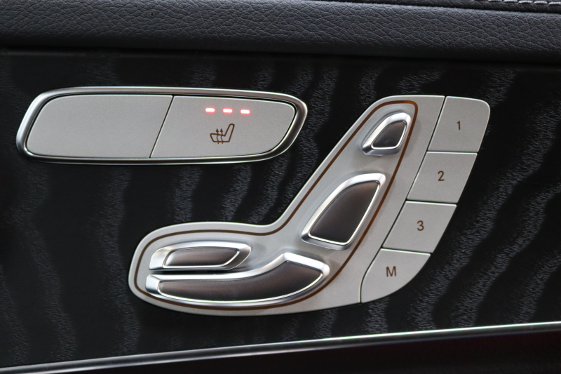 メルセデスベンツ GLC GLC220d 4MATIC ﾅｲﾄｴﾃﾞｨｼｮﾝ ﾚｰﾀﾞｰｾｰﾌﾃｨPKG　特別仕様車 全国限定130台 後期 ｷｰﾚｽｺﾞｰ 黒革 ﾊﾟﾉﾗﾏSR MBUXﾅﾋﾞTV BT音楽 360ｶﾒﾗ PTS LEDﾗｲﾄ ﾊﾝｽﾞﾌﾘｰA AMGｴｱﾛ&19AW ﾅｲﾄPKG ﾜｲﾔﾚｽ充電 9AT　2年保証