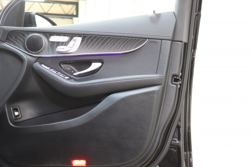 メルセデスベンツ GLC GLC220d 4MATIC ﾅｲﾄｴﾃﾞｨｼｮﾝ ﾚｰﾀﾞｰｾｰﾌﾃｨPKG　特別仕様車 全国限定130台 後期 ｷｰﾚｽｺﾞｰ 黒革 ﾊﾟﾉﾗﾏSR MBUXﾅﾋﾞTV BT音楽 360ｶﾒﾗ PTS LEDﾗｲﾄ ﾊﾝｽﾞﾌﾘｰA AMGｴｱﾛ&19AW ﾅｲﾄPKG ﾜｲﾔﾚｽ充電 9AT　2年保証