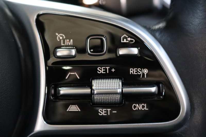 メルセデスベンツ GLC GLC220d 4MATIC ﾅｲﾄｴﾃﾞｨｼｮﾝ ﾚｰﾀﾞｰｾｰﾌﾃｨPKG　特別仕様車 全国限定130台 後期 ｷｰﾚｽｺﾞｰ 黒革 ﾊﾟﾉﾗﾏSR MBUXﾅﾋﾞTV BT音楽 360ｶﾒﾗ PTS LEDﾗｲﾄ ﾊﾝｽﾞﾌﾘｰA AMGｴｱﾛ&19AW ﾅｲﾄPKG ﾜｲﾔﾚｽ充電 9AT　2年保証