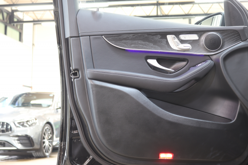 メルセデスベンツ GLC GLC220d 4MATIC ﾅｲﾄｴﾃﾞｨｼｮﾝ ﾚｰﾀﾞｰｾｰﾌﾃｨPKG　特別仕様車 全国限定130台 後期 ｷｰﾚｽｺﾞｰ 黒革 ﾊﾟﾉﾗﾏSR MBUXﾅﾋﾞTV BT音楽 360ｶﾒﾗ PTS LEDﾗｲﾄ ﾊﾝｽﾞﾌﾘｰA AMGｴｱﾛ&19AW ﾅｲﾄPKG ﾜｲﾔﾚｽ充電 9AT　2年保証