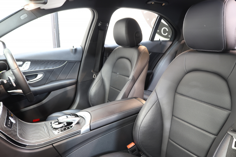 メルセデスベンツ Cクラス C200 AVG AMGﾗｲﾝ ﾚｰﾀﾞｰｾｰﾌﾃｨPKG　BSG搭載 後期 MEｺﾈｸﾄ ｷｰﾚｽｺﾞｰ 黒革 HDDﾅﾋﾞTV ｽﾏﾎ連携 ﾊﾞｯｸｶﾒﾗ PTS LEDﾗｲﾄ AMGｴｱﾛ&18AW ﾀﾞｲﾅﾐｯｸS ｴｱｻｽ 9AT　2年保証