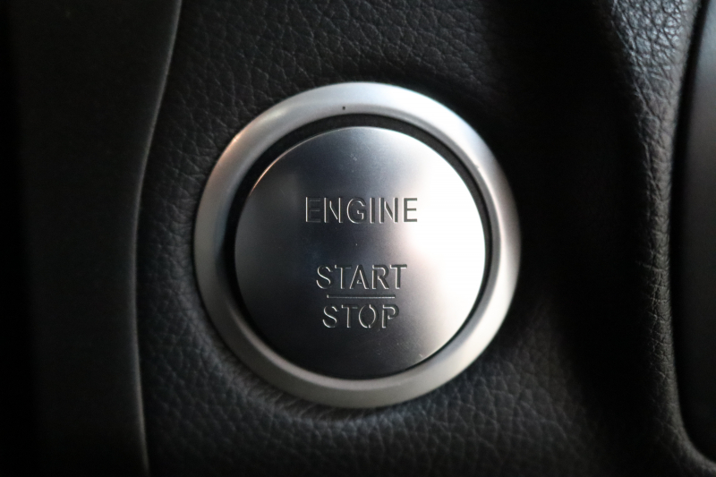 メルセデスベンツ GLC GLC220d 4MATIC ｽﾎﾟｰﾂ ﾚｰﾀﾞｰｾｰﾌﾃｨPKG　ｷｰﾚｽｺﾞｰ ﾌﾞﾗｯｸﾚｻﾞｰDINAMICAｼｰﾄ ﾍｯﾄﾞｱｯﾌﾟD HDDﾅﾋﾞTV BT音楽 360ｶﾒﾗ PTS LEDﾗｲﾄ ﾊﾝｽﾞﾌﾘｰA AMGｴｱﾛ&19AW ﾀﾞｲﾅﾐｯｸS 9AT　2年保証