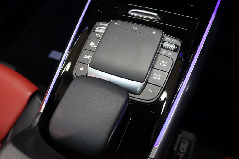 メルセデスベンツ GLA GLA200d 4MATIC AMGﾗｲﾝ AMGﾚｻﾞｰｴｸｽｸﾙｰｼﾌﾞ&ｱﾄﾞﾊﾞﾝｽﾄﾞ&ﾅﾋﾞｹﾞｰｼｮﾝ&ﾚｰﾀﾞｰｾｰﾌﾃｨPKG　ｷｰﾚｽｺﾞｰ 赤/黒本革 ﾊﾟﾉﾗﾏSR ﾍｯﾄﾞｱｯﾌﾟD MBUXﾅﾋﾞTV BT音楽 ｱﾄﾞﾊﾞﾝｽﾄﾞｻｳﾝﾄﾞ 360ｶﾒﾗ PTS LEDﾗｲﾄ ﾊﾝｽﾞﾌﾘｰA AMGｴｱﾛ&19AW 8AT　2年保証