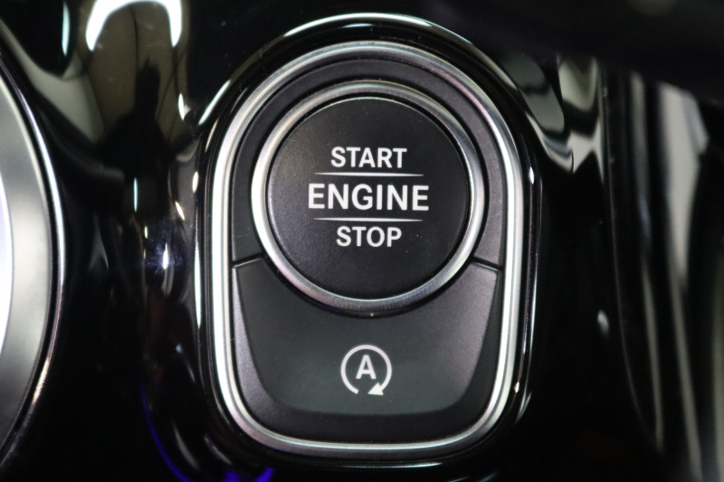 メルセデスベンツ GLA GLA200d 4MATIC AMGﾗｲﾝ AMGﾚｻﾞｰｴｸｽｸﾙｰｼﾌﾞ&ｱﾄﾞﾊﾞﾝｽﾄﾞ&ﾅﾋﾞｹﾞｰｼｮﾝ&ﾚｰﾀﾞｰｾｰﾌﾃｨPKG　ｷｰﾚｽｺﾞｰ 赤/黒本革 ﾊﾟﾉﾗﾏSR ﾍｯﾄﾞｱｯﾌﾟD MBUXﾅﾋﾞTV BT音楽 ｱﾄﾞﾊﾞﾝｽﾄﾞｻｳﾝﾄﾞ 360ｶﾒﾗ PTS LEDﾗｲﾄ ﾊﾝｽﾞﾌﾘｰA AMGｴｱﾛ&19AW 8AT　2年保証