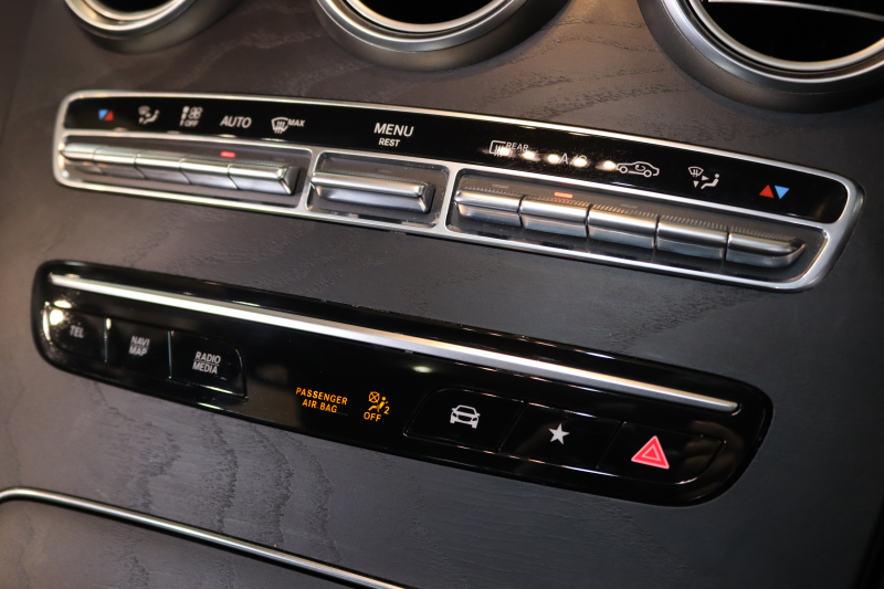 メルセデスベンツ GLC GLC220d 4MATIC AMGﾗｲﾝ ﾚｻﾞｰｴｸｽｸﾙｰｼﾌﾞ&ﾚｰﾀﾞｰｾｰﾌﾃｨPKG　後期 1ｵｰﾅｰ ｷｰﾚｽｺﾞｰ 黒本革 ﾍﾞﾝﾁﾚｰﾀｰ ﾊﾟﾉﾗﾏSR ﾍｯﾄﾞｱｯﾌﾟD MBUXﾅﾋﾞTV BT音楽 ﾌﾞﾙﾒｽﾀｰ 360ｶﾒﾗ PTS LEDﾗｲﾄ ﾊﾝｽﾞﾌﾘｰA AMGｴｱﾛ&19AW ｴｱｻｽ ﾜｲﾔﾚｽ充電 9AT　2年保証