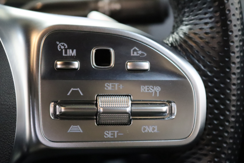 メルセデスベンツ GLB GLB250 4MATIC ｽﾎﾟｰﾂ ﾅｲﾄ&ﾅﾋﾞｹﾞｰｼｮﾝ&ﾚｰﾀﾞｰｾｰﾌﾃｨPKG　ｷｰﾚｽｺﾞｰ 黒本革 MBUXﾅﾋﾞTV BT音楽 ｱﾄﾞﾊﾞﾝｽﾄﾞｻｳﾝﾄﾞ 360ｶﾒﾗ PTS LEDﾗｲﾄ ﾊﾝｽﾞﾌﾘｰA AMGｴｱﾛ&20AW 8AT　2年保証