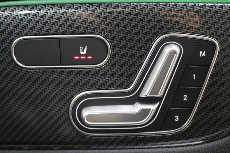 メルセデスベンツ GLB GLB250 4MATIC ｽﾎﾟｰﾂ ﾅｲﾄ&ﾅﾋﾞｹﾞｰｼｮﾝ&ﾚｰﾀﾞｰｾｰﾌﾃｨPKG　ｷｰﾚｽｺﾞｰ 黒本革 MBUXﾅﾋﾞTV BT音楽 ｱﾄﾞﾊﾞﾝｽﾄﾞｻｳﾝﾄﾞ 360ｶﾒﾗ PTS LEDﾗｲﾄ ﾊﾝｽﾞﾌﾘｰA AMGｴｱﾛ&20AW 8AT　2年保証