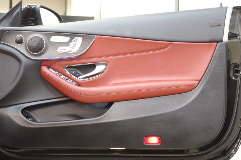 メルセデスベンツ Cクラス C180ｶﾌﾞﾘｵﾚ ｽﾎﾟｰﾂ ﾚｻﾞｰｴｸｽｸﾙｰｼﾌﾞ&ﾚｰﾀﾞｰｾｰﾌﾃｨPKG　後期 1ｵｰﾅｰ ｷｰﾚｽｺﾞｰ 赤本革 ｴｱｽｶｰﾌ ﾍｯﾄﾞｱｯﾌﾟD HDDﾅﾋﾞTV ｽﾏﾎ連携 ﾊﾞｯｸｶﾒﾗ PTS LEDﾗｲﾄ 赤幌 ﾀﾞｲﾅﾐｯｸS ｴｱｻｽ 9AT　2年保証