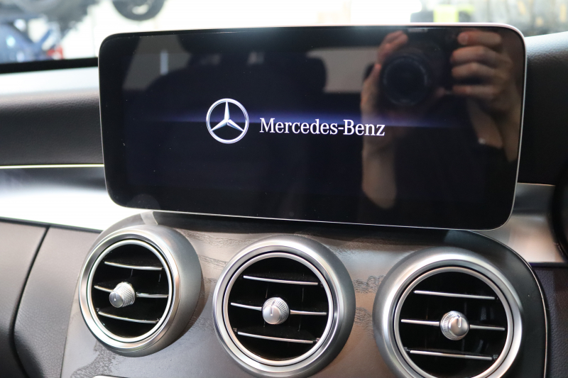 メルセデスベンツ Cクラス C220dｽﾃｰｼｮﾝﾜｺﾞﾝ AVG AMGﾗｲﾝ ﾚｻﾞｰｴｸｽｸﾙｰｼﾌﾞ&ﾚｰﾀﾞｰｾｰﾌﾃｨPKG　後期 MEｺﾈｸﾄ ｷｰﾚｽｺﾞｰ 黒本革 ﾍｯﾄﾞｱｯﾌﾟD HDDﾅﾋﾞTV ｽﾏﾎ連携 ﾊﾞｯｸｶﾒﾗ PTS LEDﾗｲﾄ ﾊﾝｽﾞﾌﾘｰA AMGｴｱﾛ&18AW ｴｱｻｽ 9AT 希少色ｾﾚﾅｲﾄｸﾞﾚｰM　2年保証