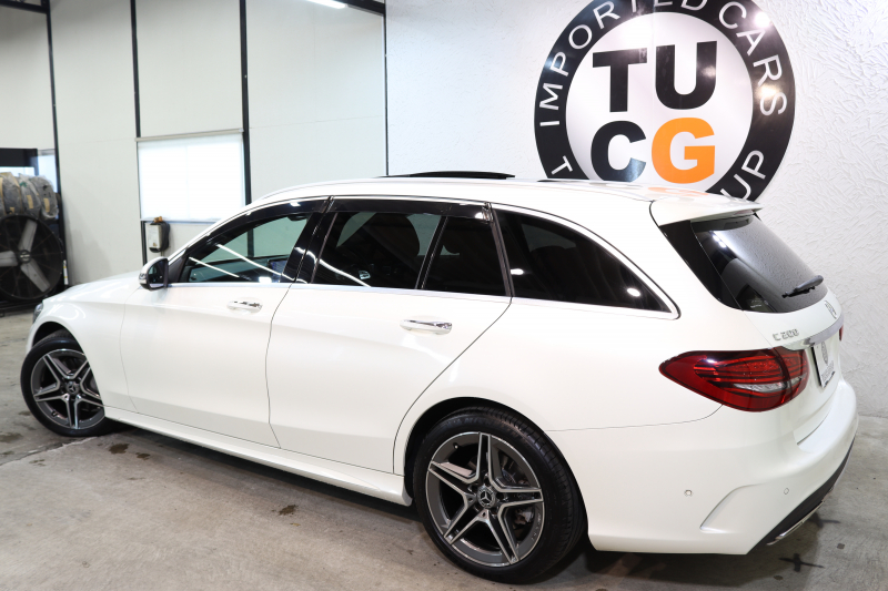 メルセデスベンツ Cクラス C200ｽﾃｰｼｮﾝﾜｺﾞﾝ 4MATIC AVG AMGﾗｲﾝ ﾚｻﾞｰｴｸｽｸﾙｰｼﾌﾞ&ﾚｰﾀﾞｰｾｰﾌﾃｨPKG　BSG搭載 ｷｰﾚｽｺﾞｰ 赤本革 ﾊﾟﾉﾗﾏSR ﾍｯﾄﾞｱｯﾌﾟD HDDﾅﾋﾞTV ｽﾏﾎ連携 ﾌﾞﾙﾒｽﾀｰ ﾊﾞｯｸｶﾒﾗ PTS LEDﾗｲﾄ ﾊﾝｽﾞﾌﾘｰA AMGｴｱﾛ&18AW ｴｱｻｽ 9AT　2年保証