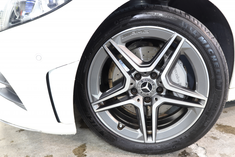 メルセデスベンツ Cクラス C200ｽﾃｰｼｮﾝﾜｺﾞﾝ 4MATIC AVG AMGﾗｲﾝ ﾚｻﾞｰｴｸｽｸﾙｰｼﾌﾞ&ﾚｰﾀﾞｰｾｰﾌﾃｨPKG　BSG搭載 ｷｰﾚｽｺﾞｰ 赤本革 ﾊﾟﾉﾗﾏSR ﾍｯﾄﾞｱｯﾌﾟD HDDﾅﾋﾞTV ｽﾏﾎ連携 ﾌﾞﾙﾒｽﾀｰ ﾊﾞｯｸｶﾒﾗ PTS LEDﾗｲﾄ ﾊﾝｽﾞﾌﾘｰA AMGｴｱﾛ&18AW ｴｱｻｽ 9AT　2年保証