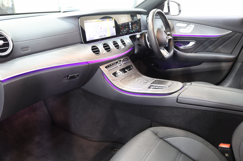 AMG Eクラス E53 4MATIC+ ｴｸｽｸﾙｰｼﾌﾞ&ﾚｰﾀﾞｰｾｰﾌﾃｨPKG　ISG搭載 後期 1ｵｰﾅｰ ｷｰﾚｽｺﾞｰ 黒本革 ﾍﾞﾝﾁﾚｰﾀｰ ﾊﾟﾉﾗﾏSR ﾍｯﾄﾞｱｯﾌﾟD MBUXﾅﾋﾞTV&ARﾅﾋﾞTV ｽﾏﾎ連携 ﾌﾞﾙﾒｽﾀｰ 360ｶﾒﾗ PTS LEDﾗｲﾄ ﾊﾝｽﾞﾌﾘｰA AMG専用装備&ﾁｭｰﾆﾝｸﾞ ﾜｲﾔﾚｽ充電 9AT　2年保証