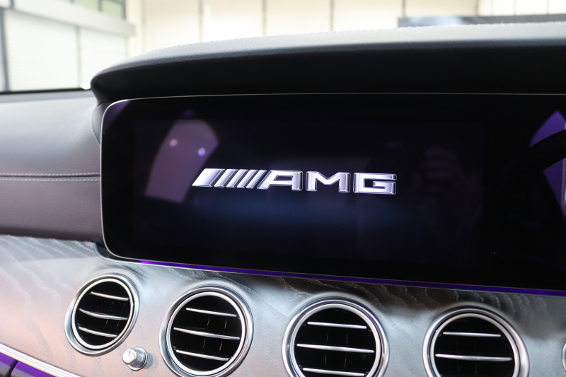 AMG Eクラス E53 4MATIC+ ｴｸｽｸﾙｰｼﾌﾞ&ﾚｰﾀﾞｰｾｰﾌﾃｨPKG　ISG搭載 後期 1ｵｰﾅｰ ｷｰﾚｽｺﾞｰ 黒本革 ﾍﾞﾝﾁﾚｰﾀｰ ﾊﾟﾉﾗﾏSR ﾍｯﾄﾞｱｯﾌﾟD MBUXﾅﾋﾞTV&ARﾅﾋﾞTV ｽﾏﾎ連携 ﾌﾞﾙﾒｽﾀｰ 360ｶﾒﾗ PTS LEDﾗｲﾄ ﾊﾝｽﾞﾌﾘｰA AMG専用装備&ﾁｭｰﾆﾝｸﾞ ﾜｲﾔﾚｽ充電 9AT　2年保証