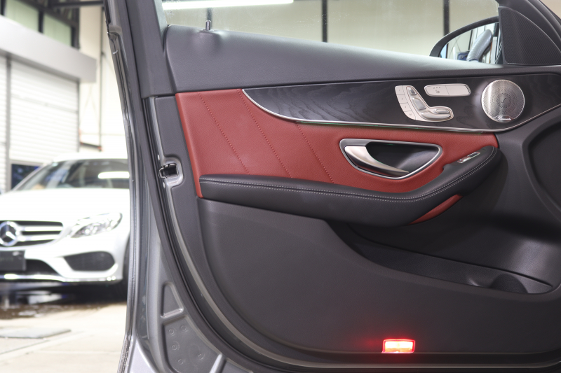 メルセデスベンツ Cクラス C200ｽﾃｰｼｮﾝﾜｺﾞﾝ AVG AMGﾗｲﾝ ﾚｻﾞｰｴｸｽｸﾙｰｼﾌﾞ&ﾚｰﾀﾞｰｾｰﾌﾃｨPKG　BSG搭載 後期 1ｵｰﾅｰ 赤本革 ﾊﾟﾉﾗﾏSR HUD HDDﾅﾋﾞTV ｽﾏﾎ連携 ﾌﾞﾙﾒｽﾀｰ ﾊﾞｯｸｶﾒﾗ PTS LEDﾗｲﾄ ﾊﾝｽﾞﾌﾘｰA AMGｴｱﾛ&18AW ｴｱｻｽ 9AT 希少色ｾﾚﾅｲﾄｸﾞﾚｰM　2年保証