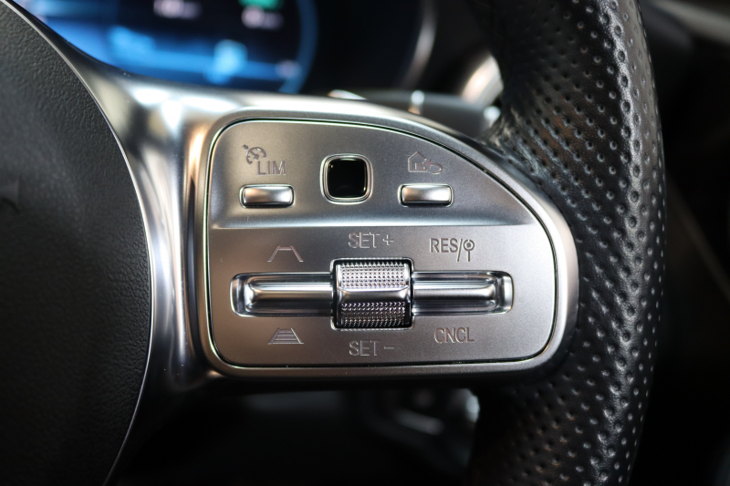 メルセデスベンツ Cクラス C200ｽﾃｰｼｮﾝﾜｺﾞﾝ AVG AMGﾗｲﾝ ﾚｻﾞｰｴｸｽｸﾙｰｼﾌﾞ&ﾚｰﾀﾞｰｾｰﾌﾃｨPKG　BSG搭載 後期 1ｵｰﾅｰ 赤本革 ﾊﾟﾉﾗﾏSR HUD HDDﾅﾋﾞTV ｽﾏﾎ連携 ﾌﾞﾙﾒｽﾀｰ ﾊﾞｯｸｶﾒﾗ PTS LEDﾗｲﾄ ﾊﾝｽﾞﾌﾘｰA AMGｴｱﾛ&18AW ｴｱｻｽ 9AT 希少色ｾﾚﾅｲﾄｸﾞﾚｰM　2年保証